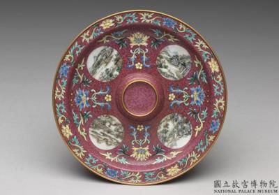 图片[2]-Tray with landscape on red ground in falangcai polychrome enamels, Qing dynasty, Qianlong reign (1736-1795)-China Archive